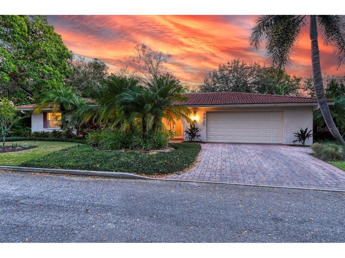 1420 Pine Bay Drive Sarasota FL 34231 A4561035 image1