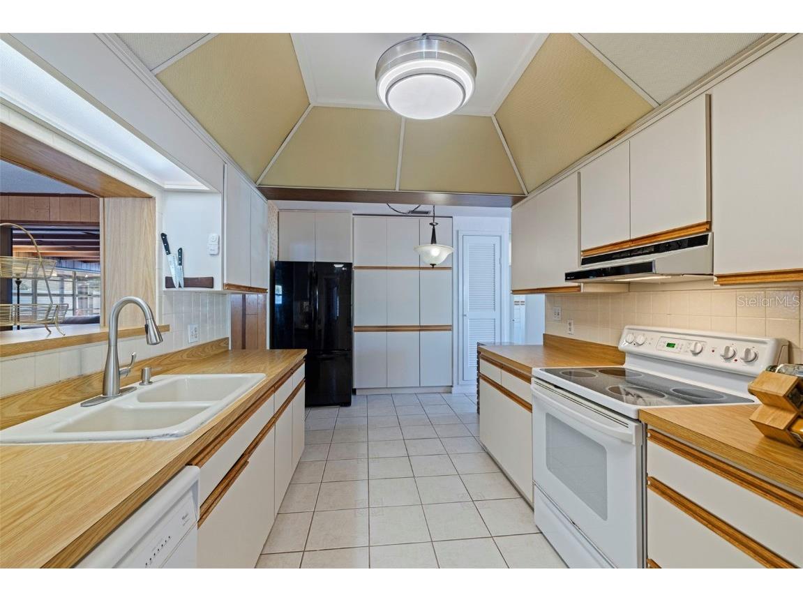 1420 W Bogie Drive Tampa FL 33612 TB8453296 image12