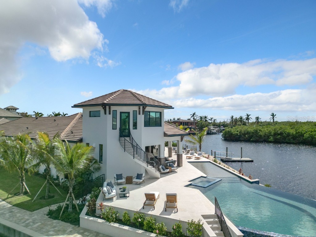 14201 Bay Drive Fort Myers FL 33919 TB8460903 image1