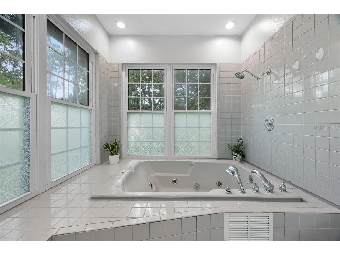 14202 Nell Drive Orlando FL 32832 O6322095 image10