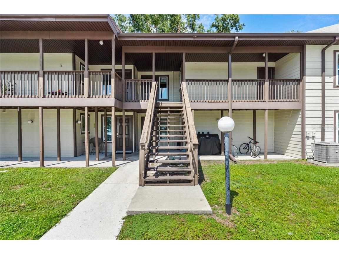 14202 Sandalwood Drive #202 Wildwood FL 34785 G5101963 image1