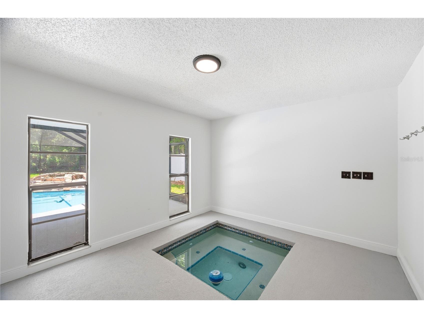 14207 Ashburn Place Tampa FL 33624 TB8517885 image32
