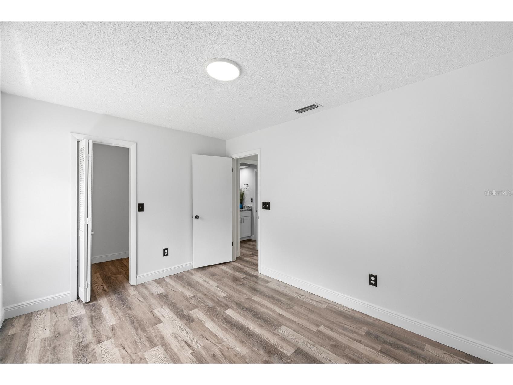 14207 Ashburn Place Tampa FL 33624 TB8517885 image45