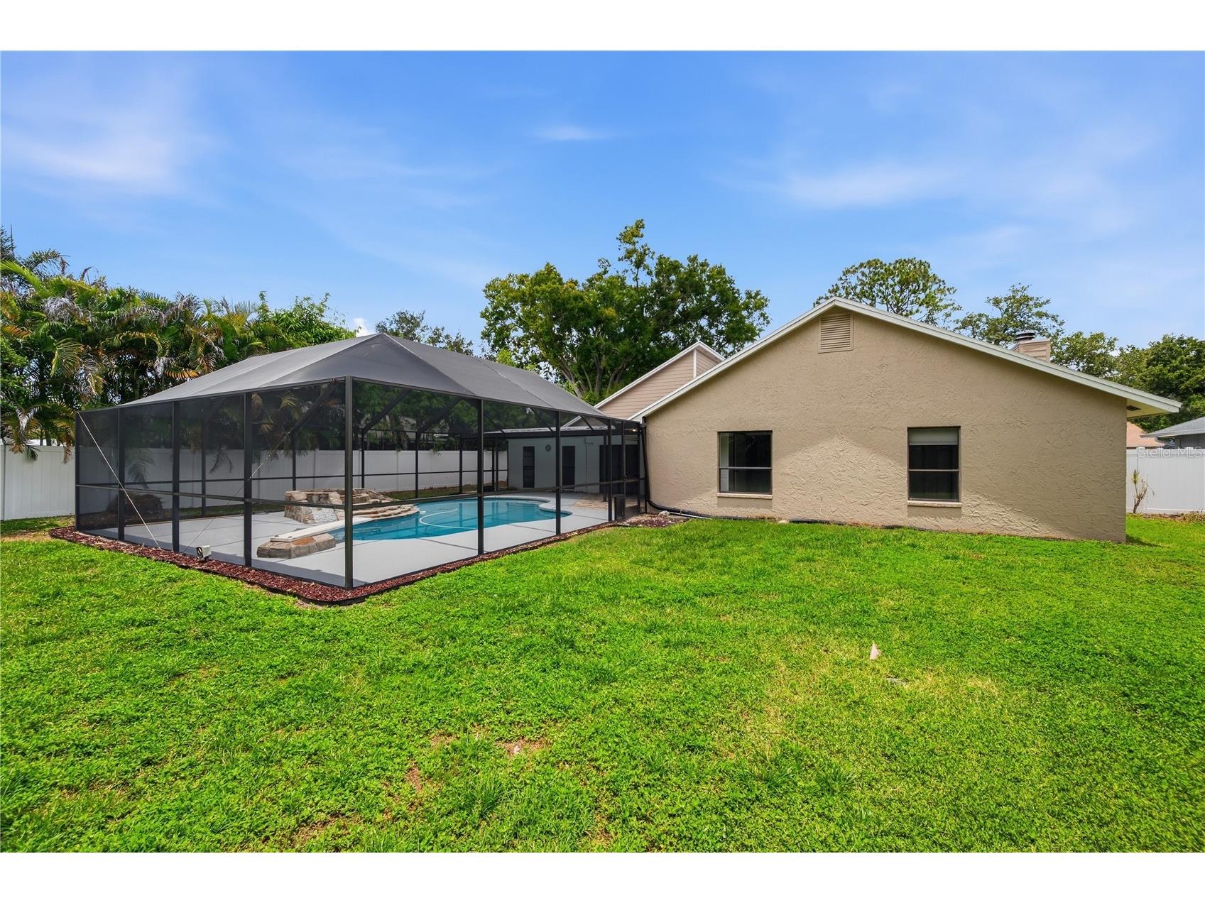 14207 Ashburn Place Tampa FL 33624 TB8517885 image6