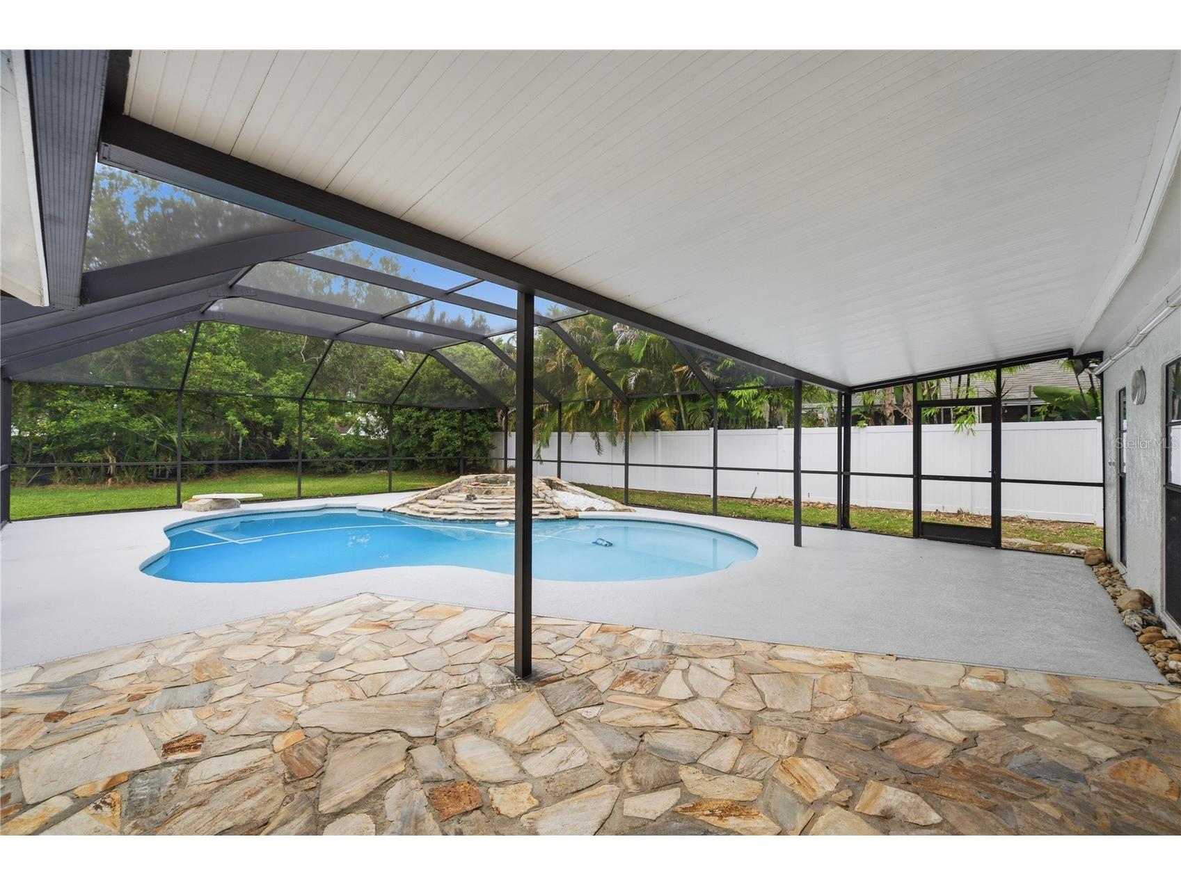 14207 Ashburn Place Tampa FL 33624 TB8517885 image7