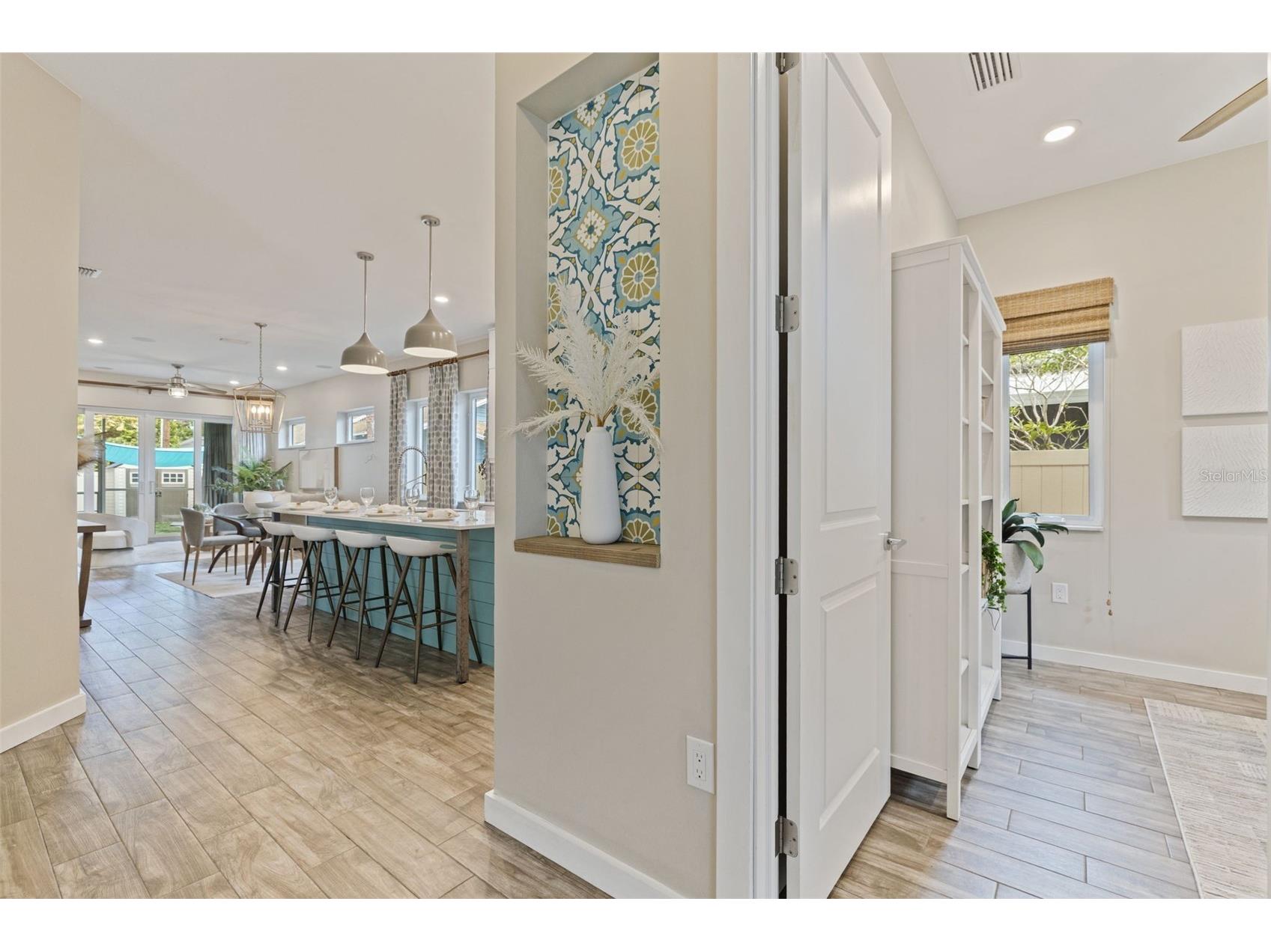 1421 14th Street N Saint Petersburg FL 33704 A4696379 image2
