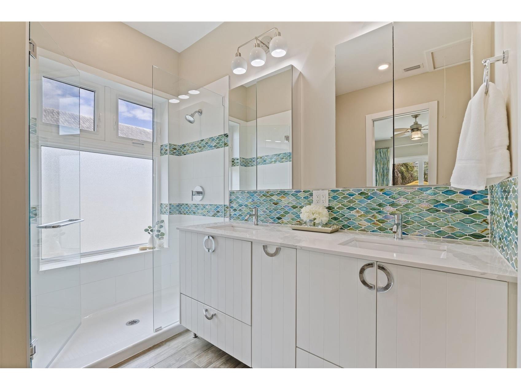 1421 14th Street N Saint Petersburg FL 33704 A4696379 image24