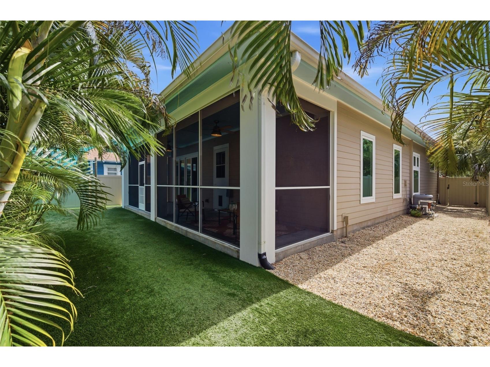 1421 14th Street N Saint Petersburg FL 33704 A4696379 image32