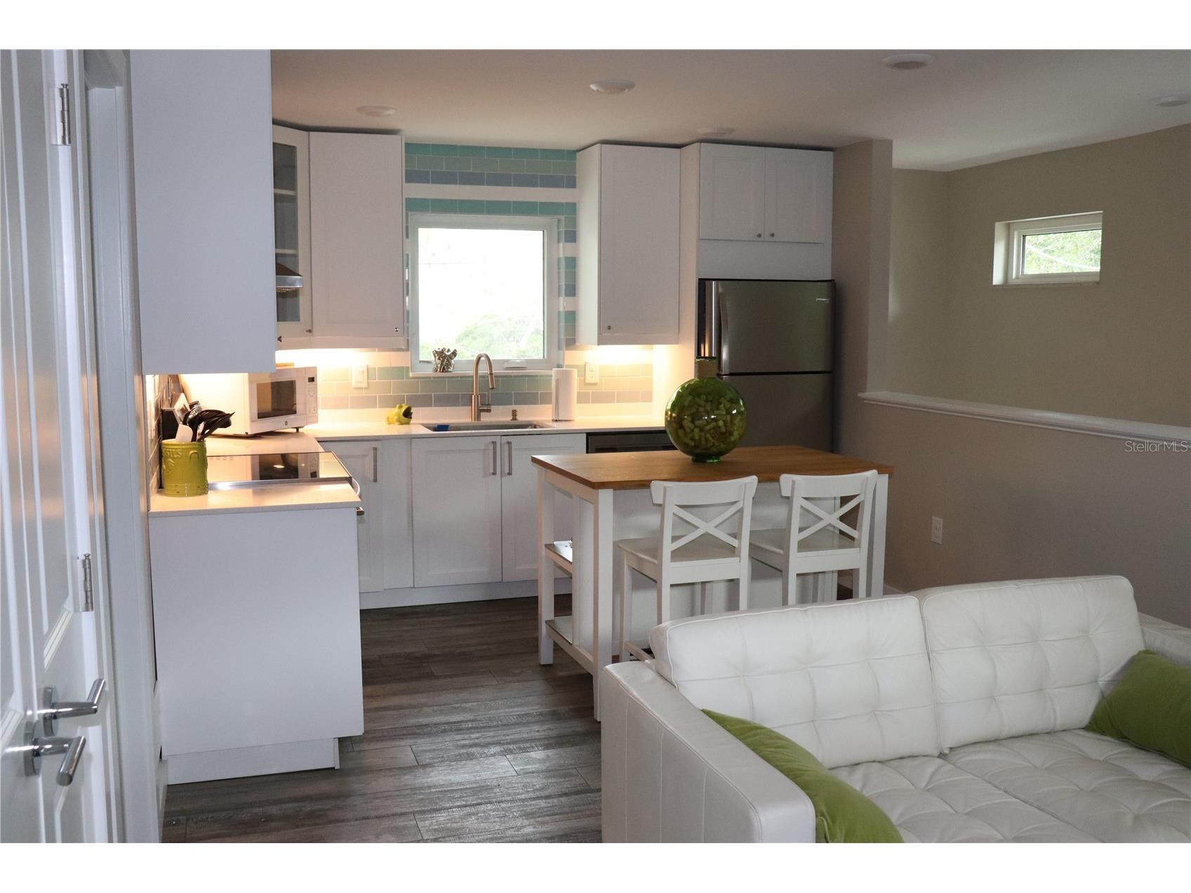 1421 14th Street N Saint Petersburg FL 33704 A4696379 image35
