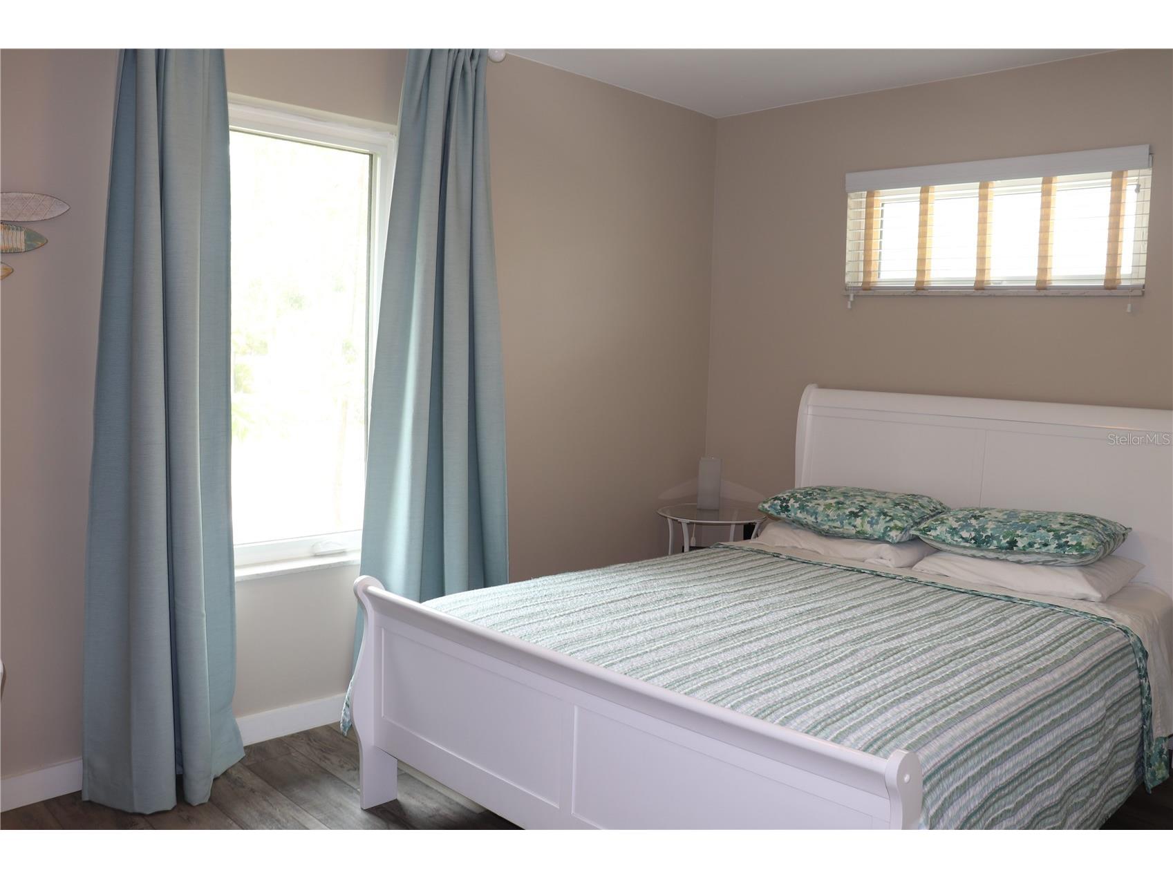 1421 14th Street N Saint Petersburg FL 33704 A4696379 image36