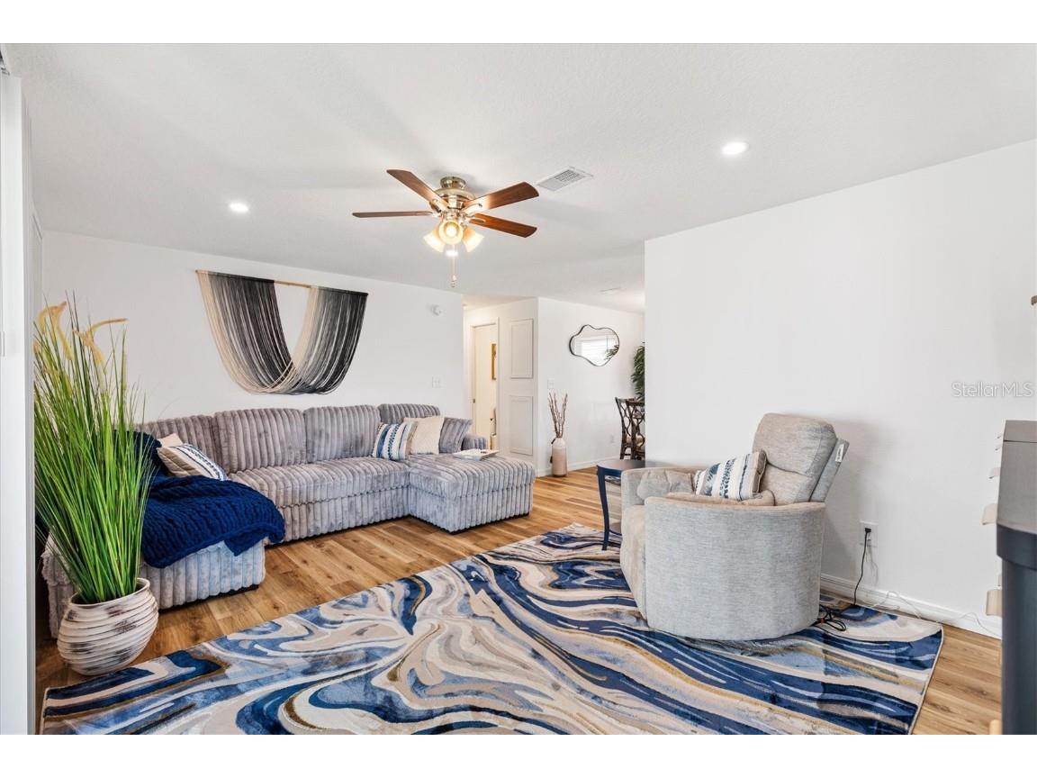 1421 E Schwartz Boulevard The Villages FL 32159 G5103416 image9