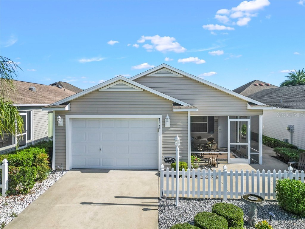 1421 Maiden Lane The Villages FL 32163 G5071526 image1