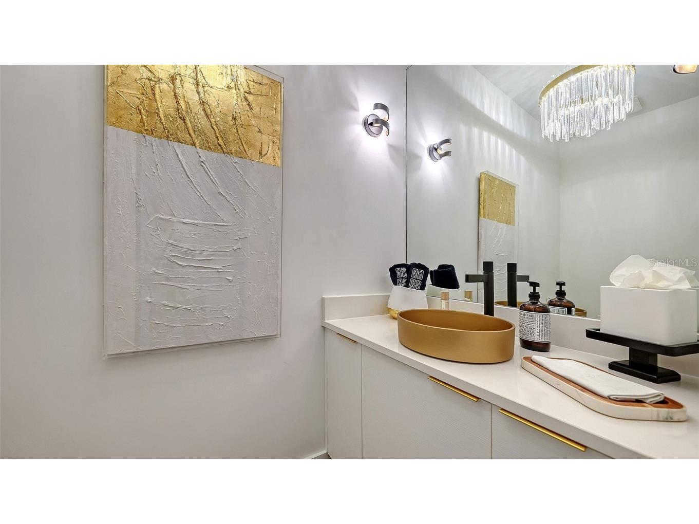 1421 N Lake Shore Drive Sarasota FL 34231 A4674749 image12