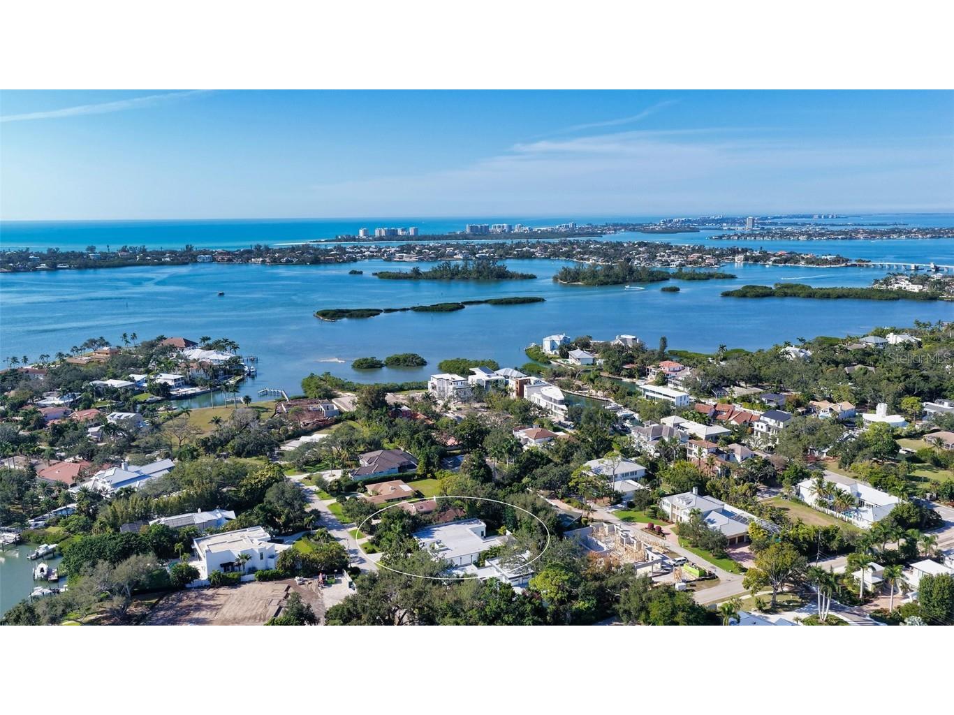 1421 N Lake Shore Drive Sarasota FL 34231 A4674749 image2