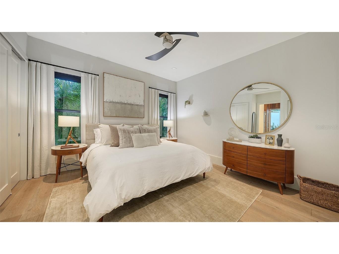 1421 N Lake Shore Drive Sarasota FL 34231 A4674749 image20