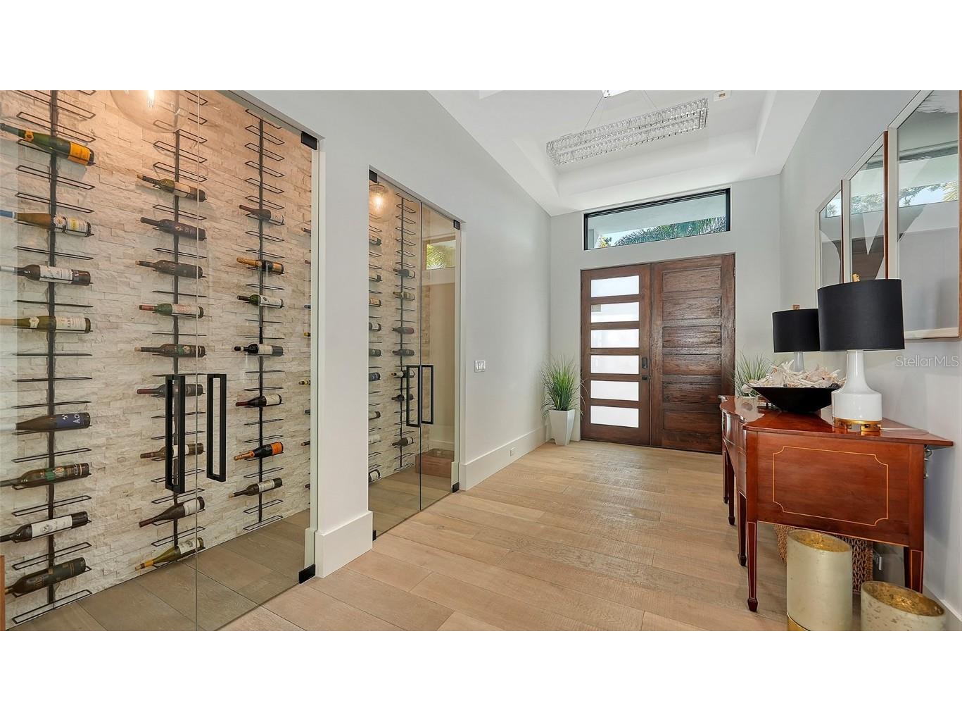 1421 N Lake Shore Drive Sarasota FL 34231 A4674749 image3