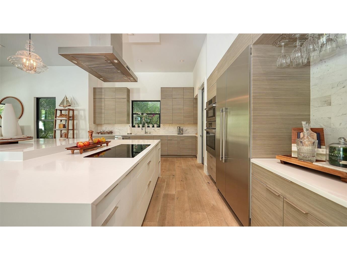 1421 N Lake Shore Drive Sarasota FL 34231 A4674749 image6