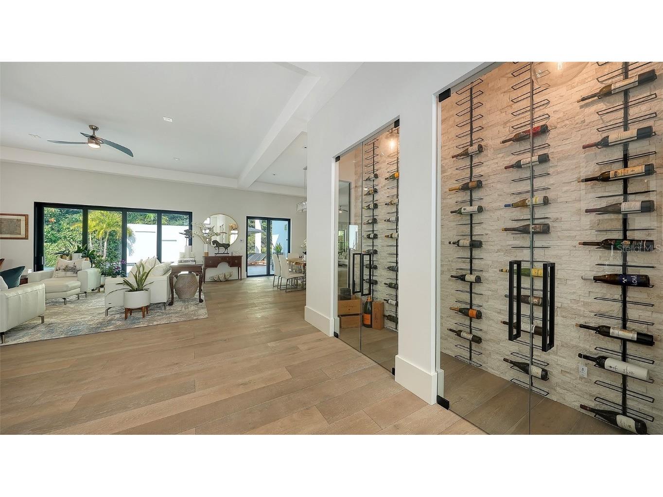 1421 N Lake Shore Drive Sarasota FL 34231 A4674749 image7