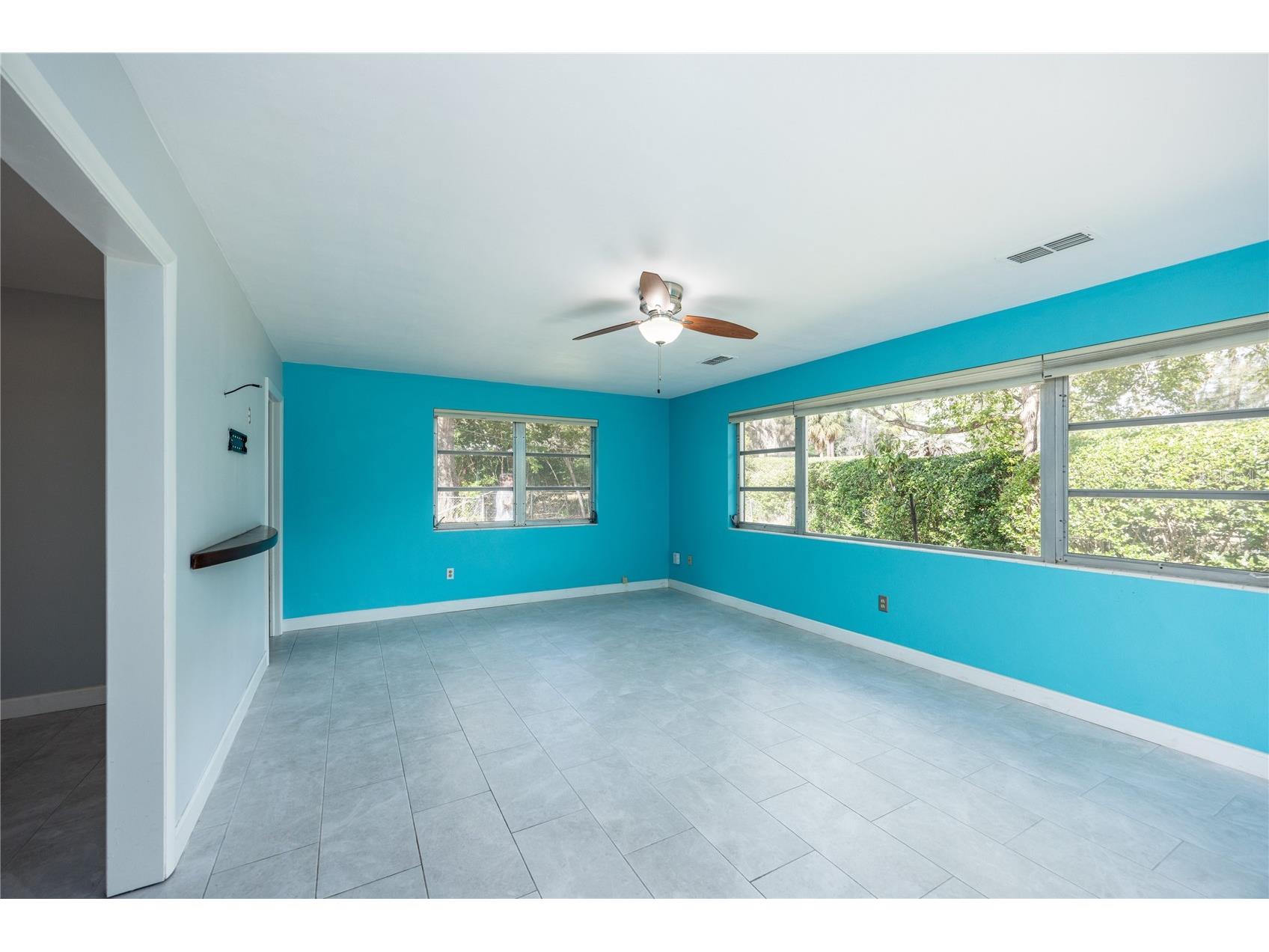 1421 NW 30th Street Gainesville FL 32605 GC538567 image32