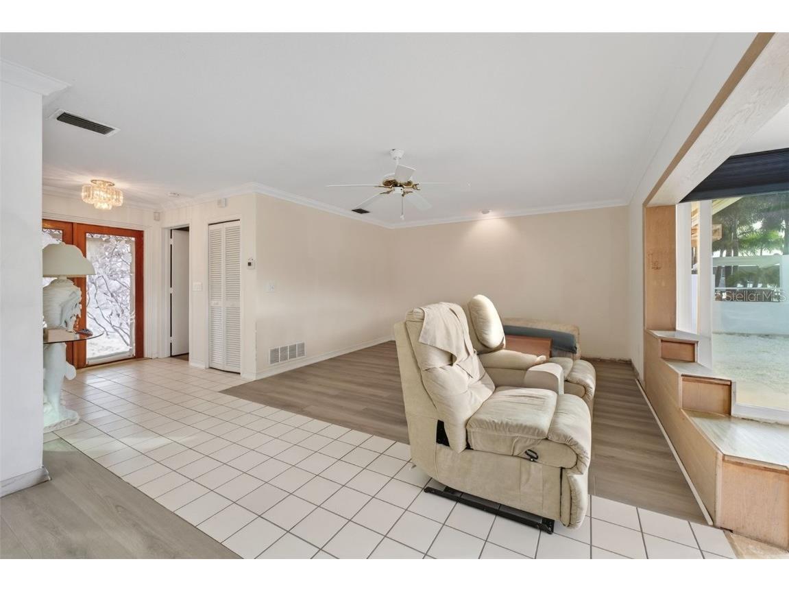 1421 Sea Gull Drive S Saint Petersburg FL 33707 TB8453724 image8