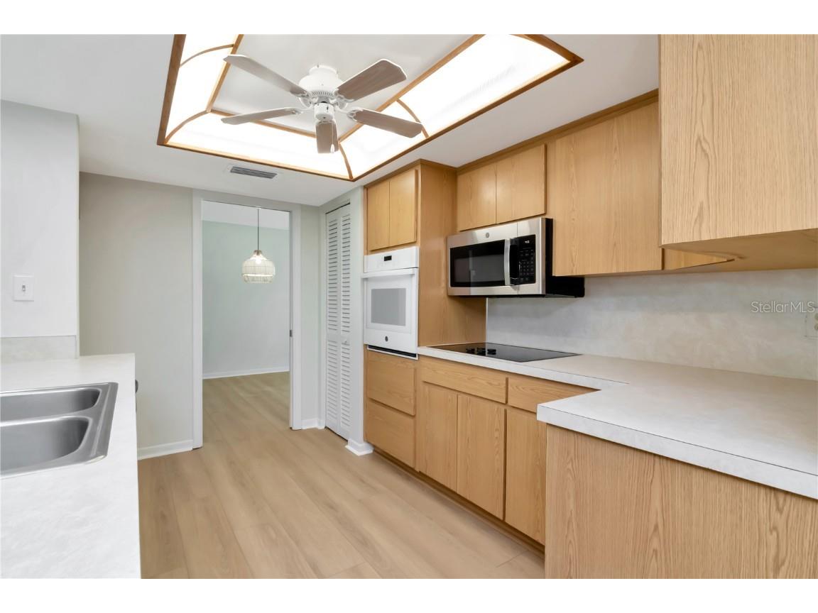 14212 84th Terrace Seminole FL 33776 TB8416206 image10