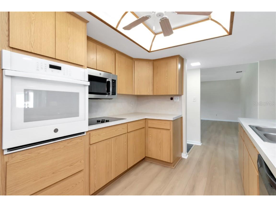 14212 84th Terrace Seminole FL 33776 TB8416206 image12