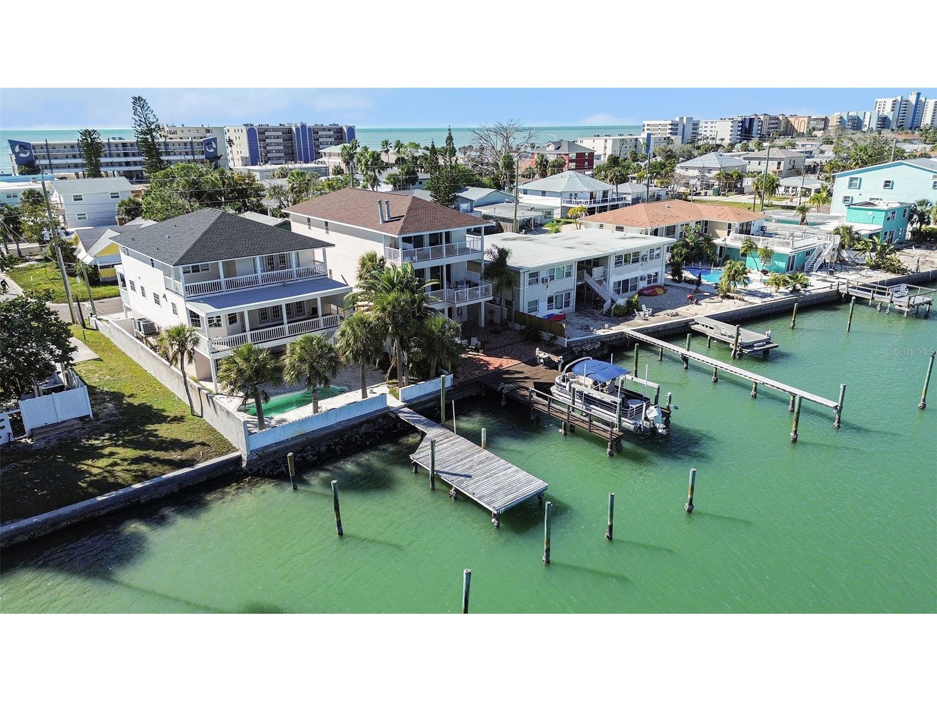 14215 N Bayshore Drive Madeira Beach FL 33708 - BOCA CIEGA BAY V4946801 image1