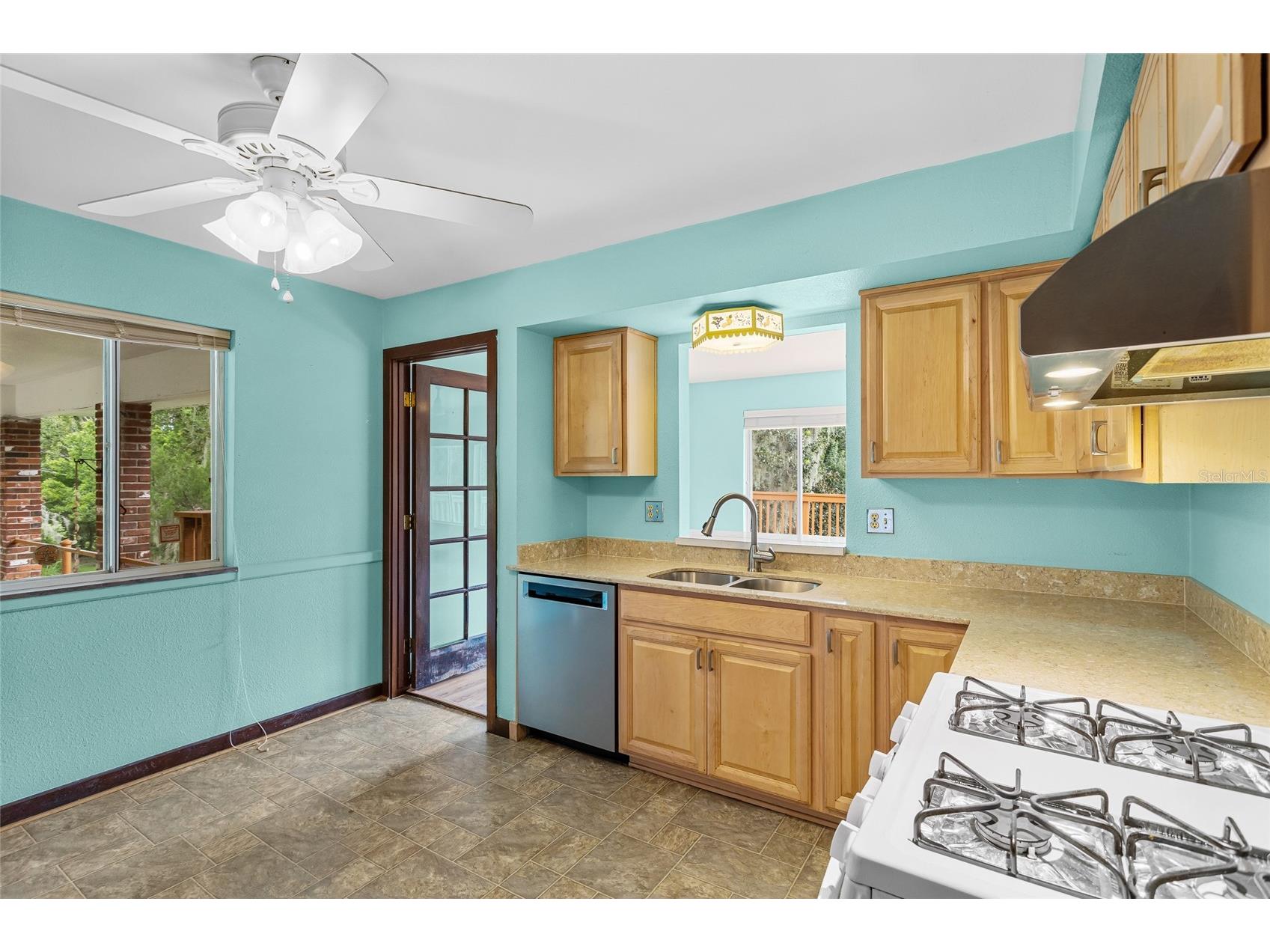 1422 E 8th Avenue Mount Dora FL 32757 O6334659 image6