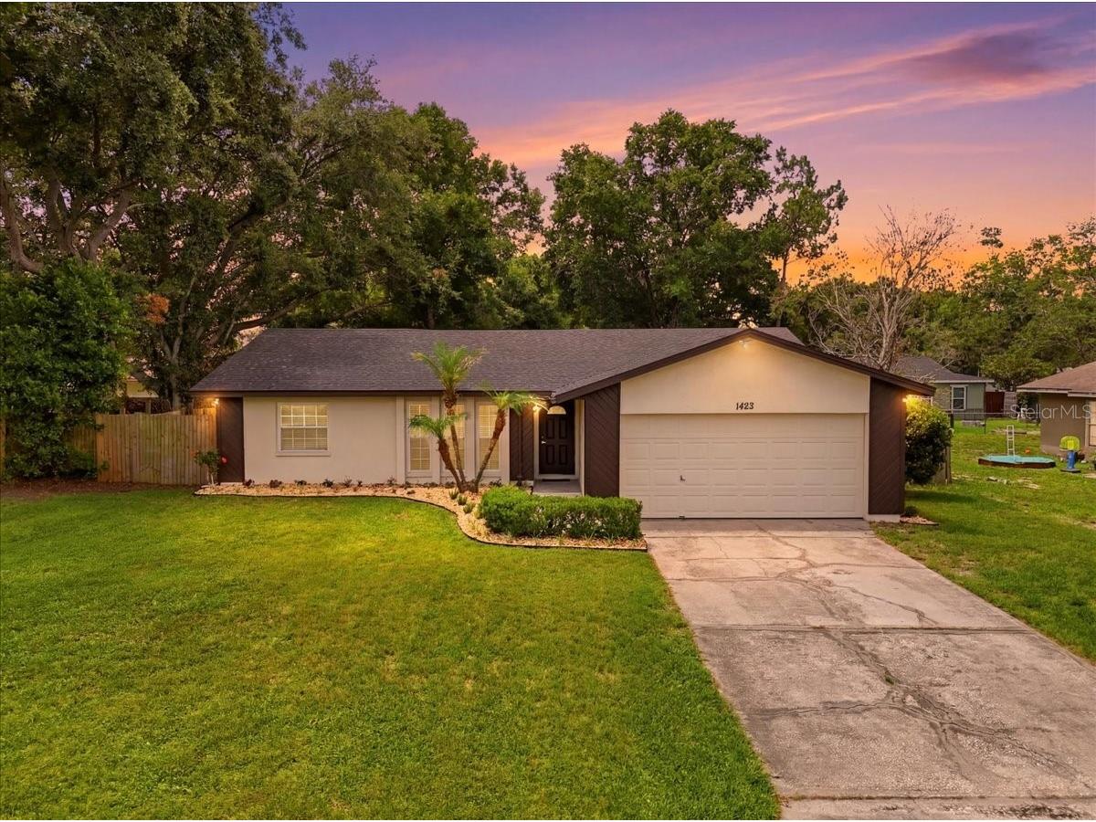1422 Periwinkle Court Lakeland FL 33811 L4962419 image1