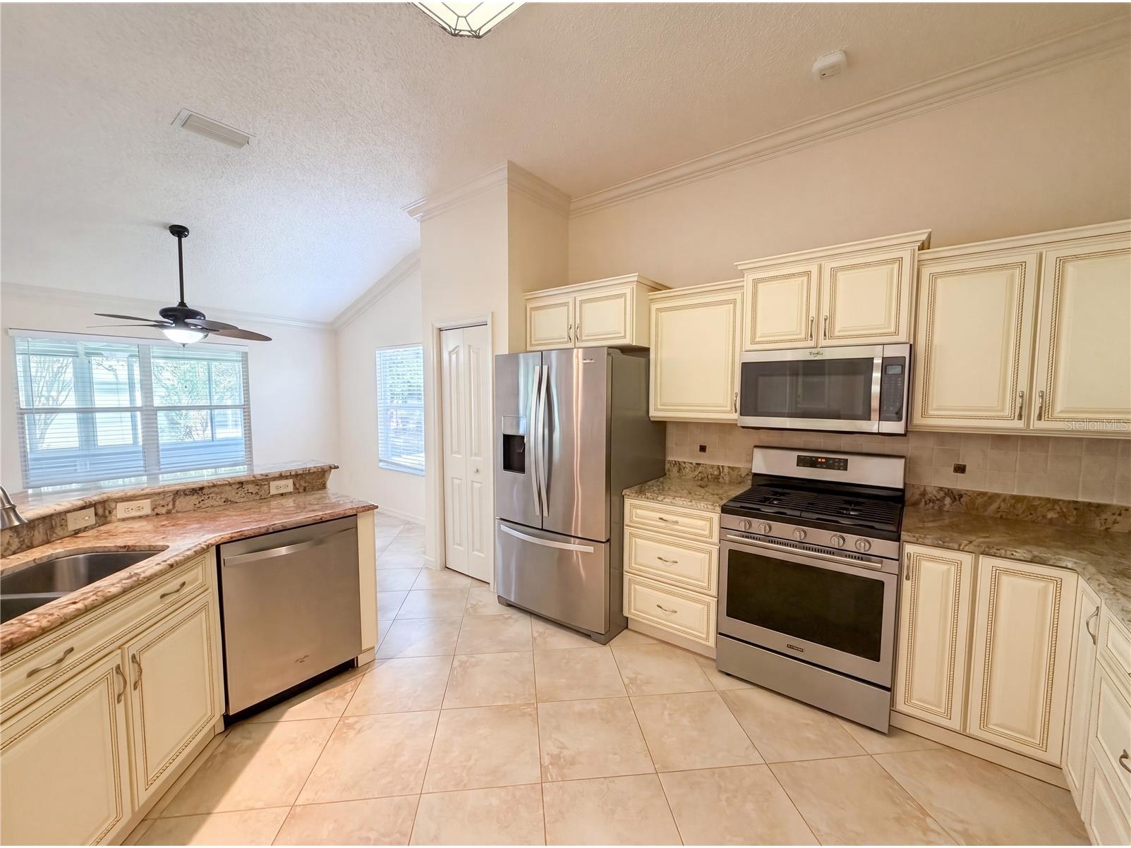 1422 Segovia Place The Villages FL 32162 O6418719 image5