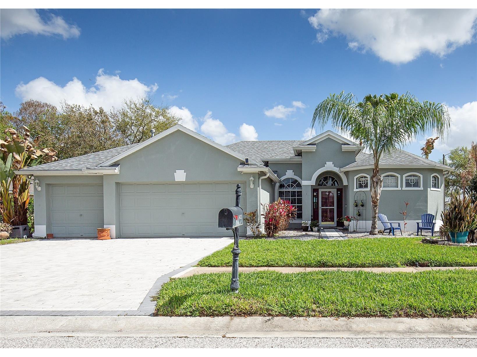 1422 Tawnyberry Court Trinity FL 34655 TB8486905 image1