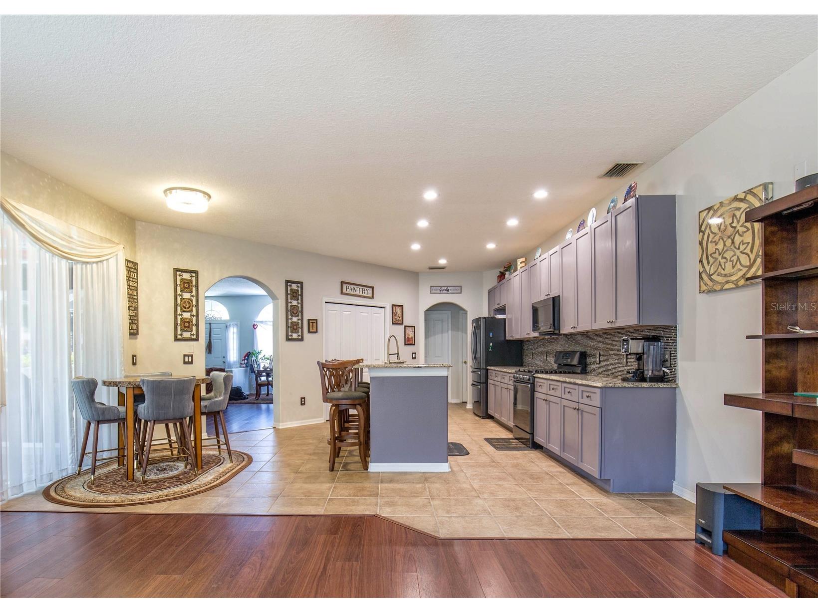 1422 Tawnyberry Court Trinity FL 34655 TB8486905 image4