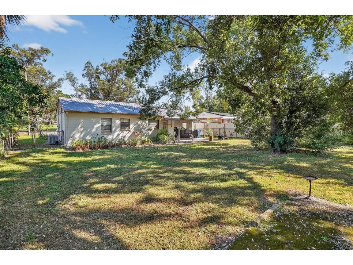 1422 W Bogie Drive Tampa FL 33612 O6354163 image1