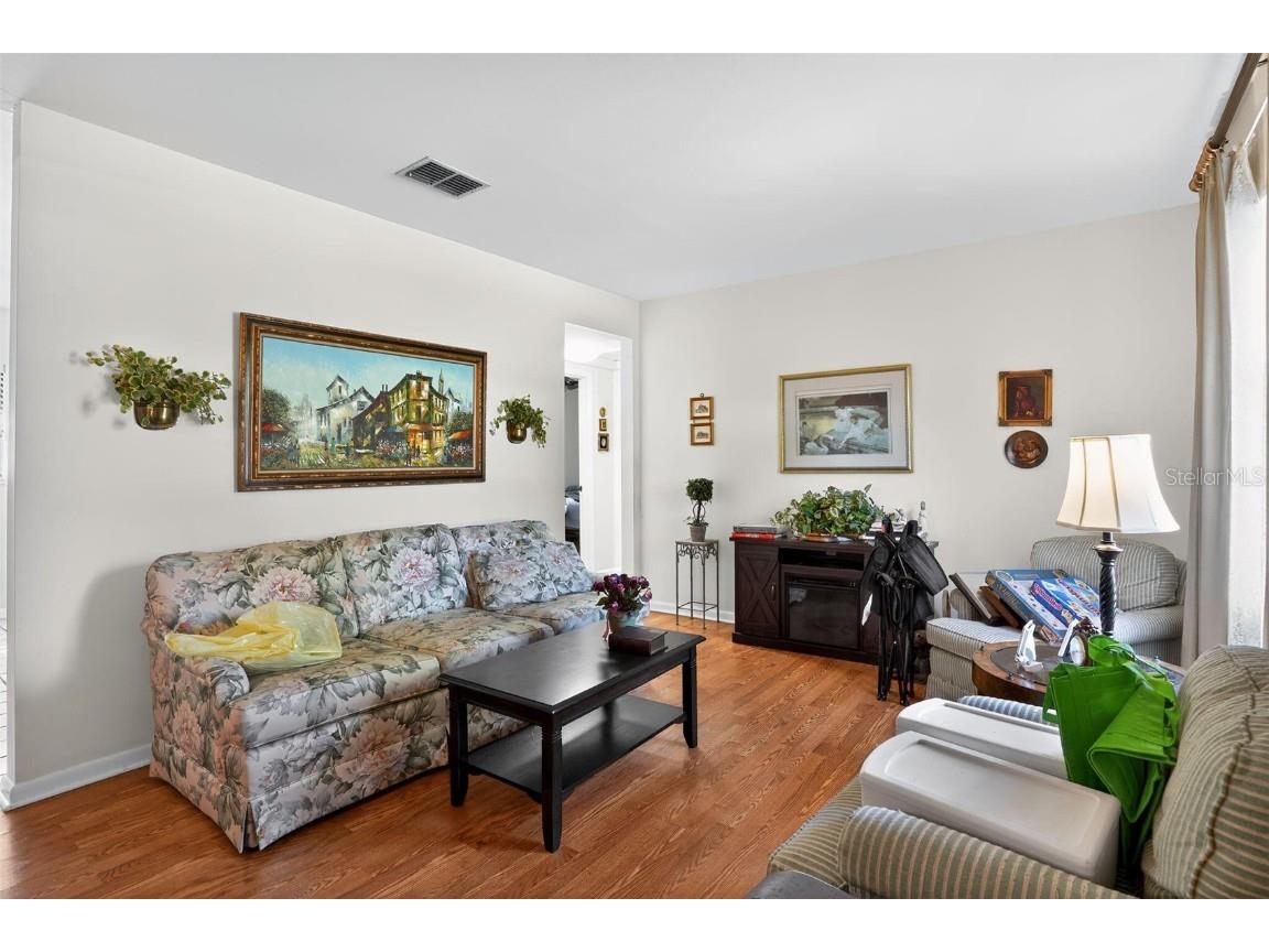 1422 W Bogie Drive Tampa FL 33612 O6354163 image3