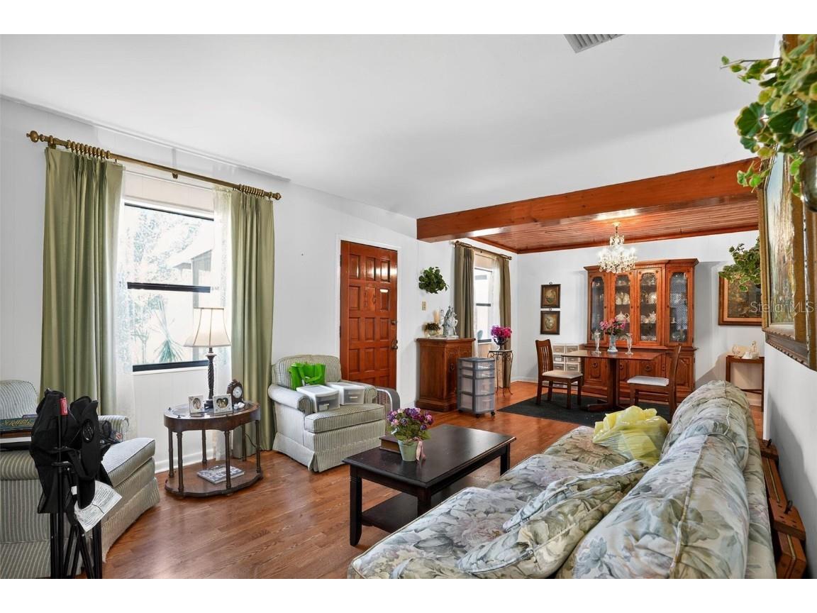 1422 W Bogie Drive Tampa FL 33612 O6354163 image4