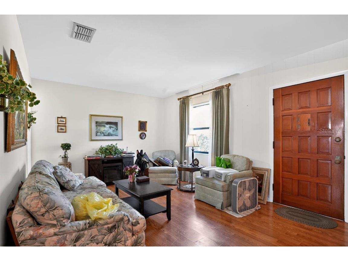 1422 W Bogie Drive Tampa FL 33612 O6354163 image6