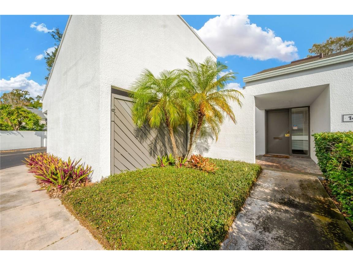 14221 Cypress Circle #14221 Tampa FL 33618 TB8344596 image1