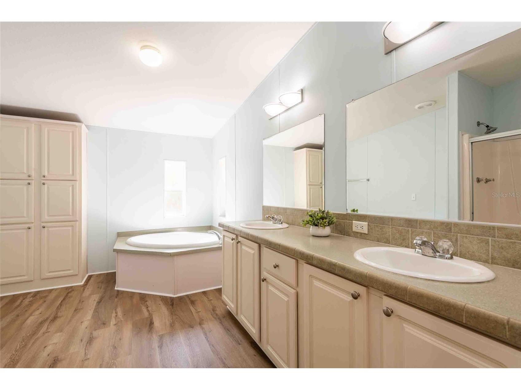 14221 Hurricane Drive Weeki Wachee FL 34614 TB8509527 image31