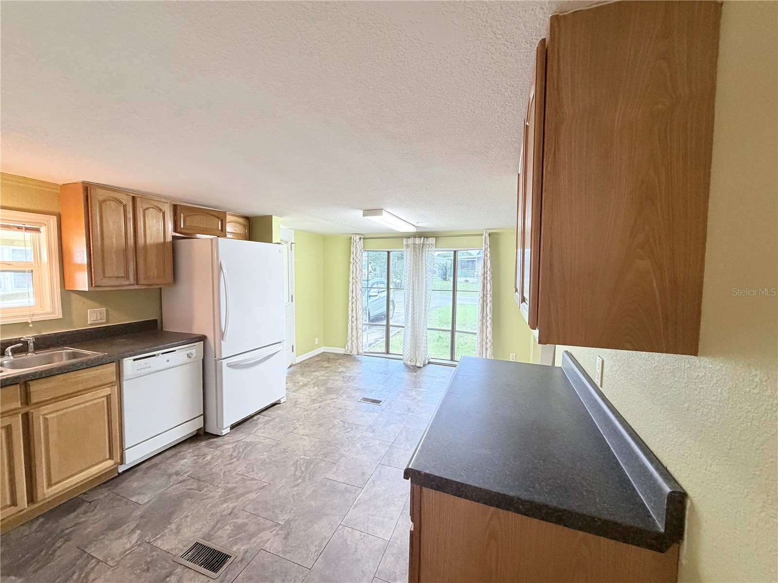 14224 Sandhurst Street Brooksville FL 34613 W7887146 image3