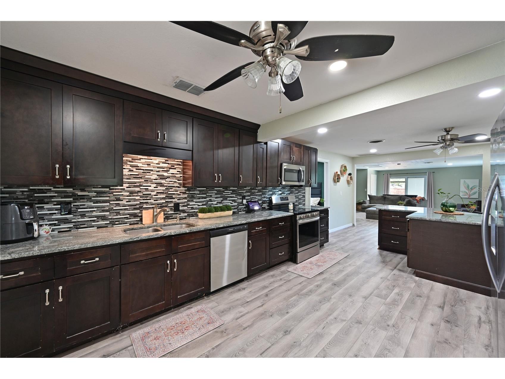 1423 12th Avenue W Palmetto FL 34221 A4693153 image10