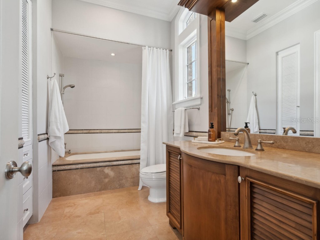 1423 & 1435 Hillview Drive Sarasota FL 34239 - SARASOTA BAY A4653958 image51