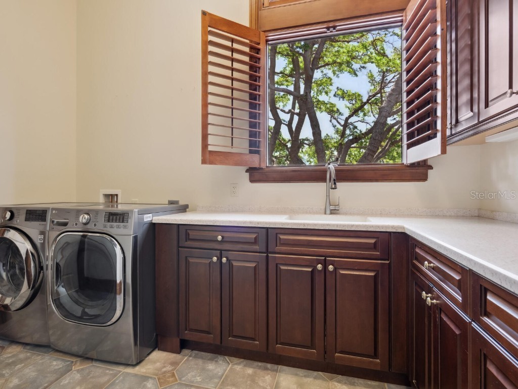 1423 & 1435 Hillview Drive Sarasota FL 34239 - SARASOTA BAY A4653958 image59