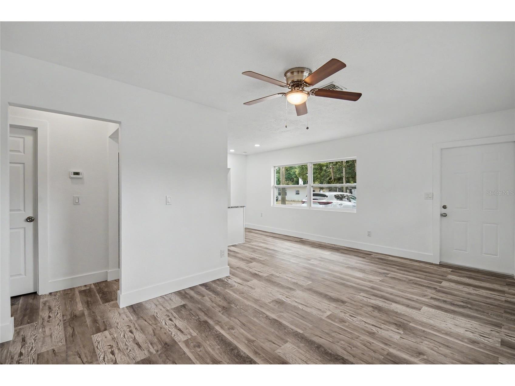 1423 18th Street W Bradenton FL 34205 O6422910 image3