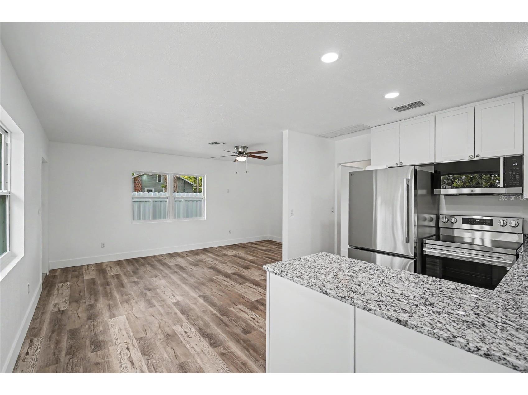 1423 18th Street W Bradenton FL 34205 O6422910 image7