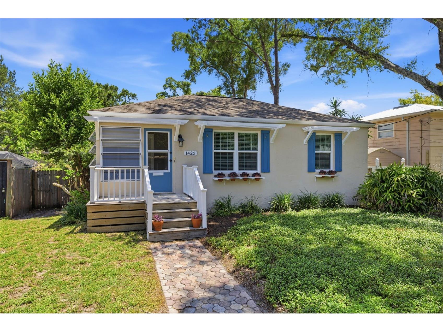 1423 E Henry Avenue Tampa FL 33604 TB8521676 image1