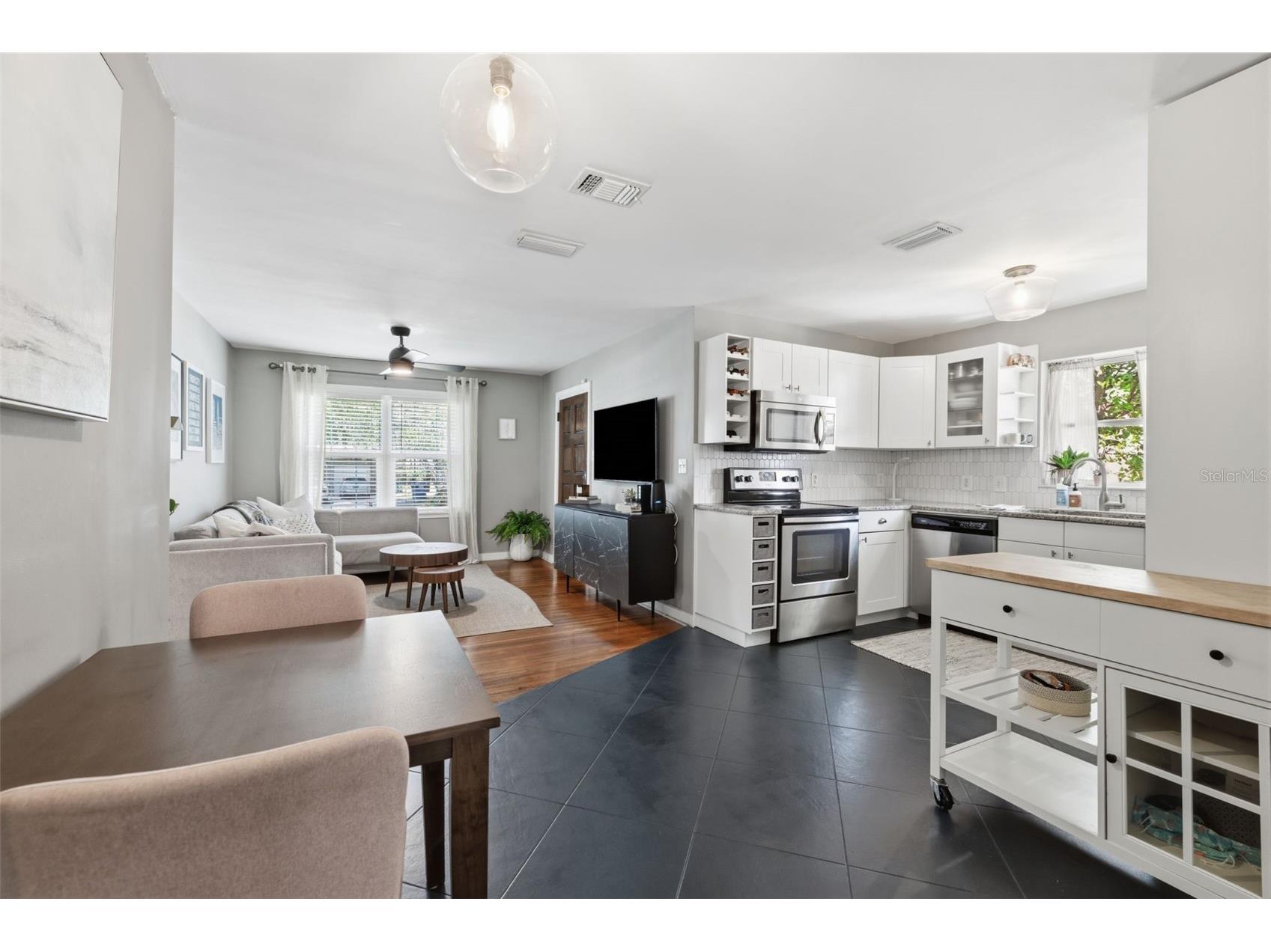 1423 E Henry Avenue Tampa FL 33604 TB8521676 image10