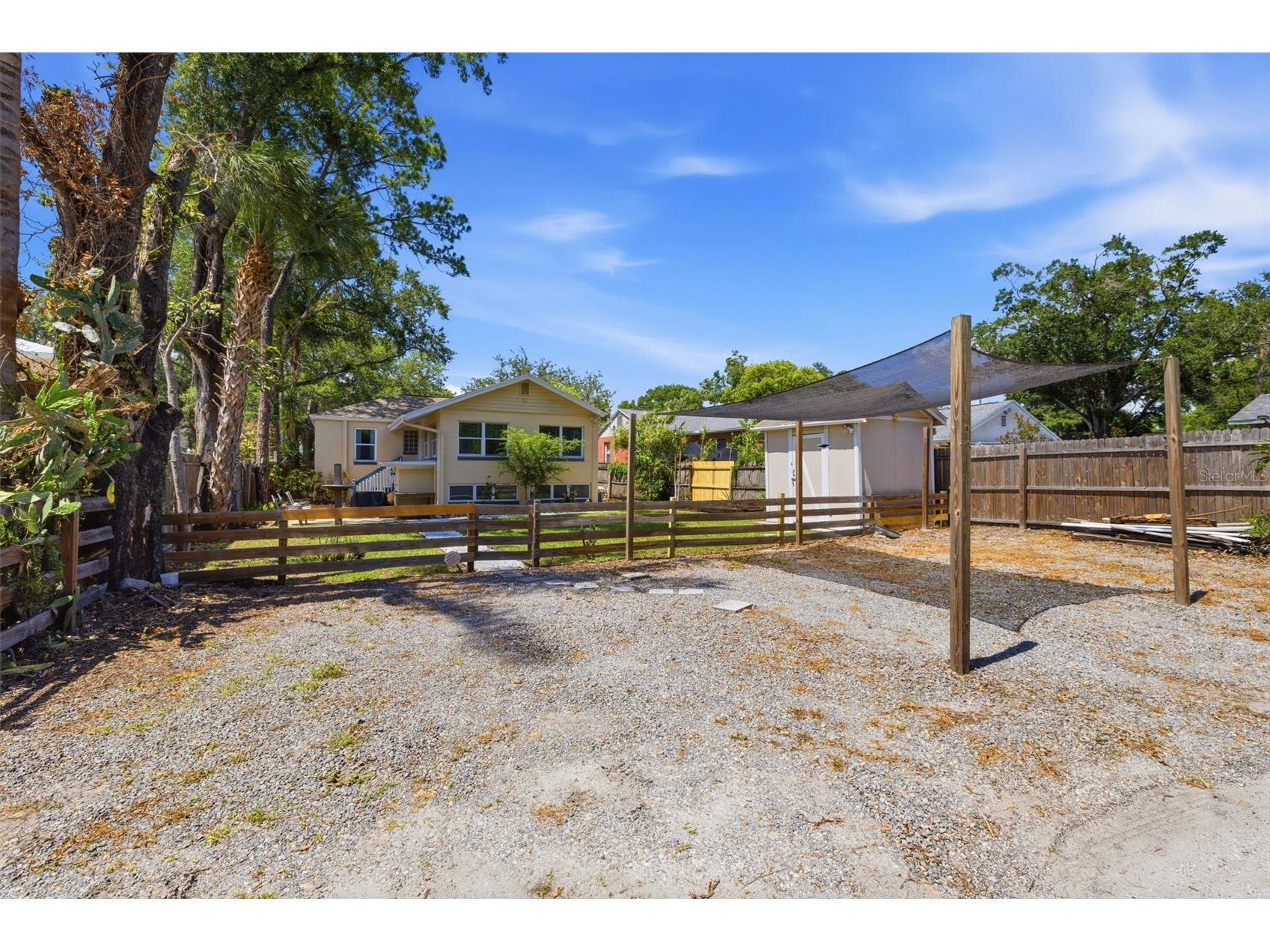 1423 E Henry Avenue Tampa FL 33604 TB8521676 image24