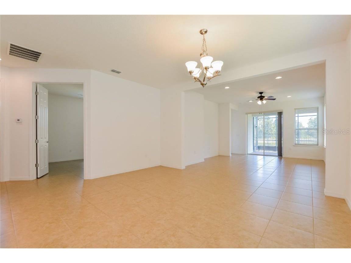 1423 Harbor Ridge Drive Poinciana FL 34759 TB8329416 image3