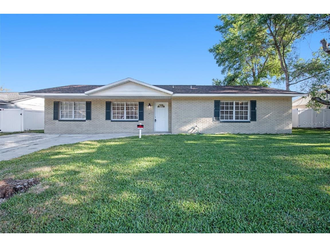 1423 Oak Valley Drive Seffner FL 33584 T3436357 image1