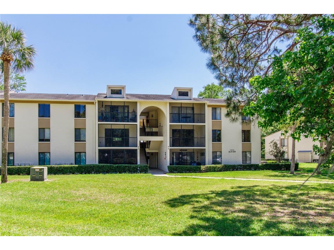 1423 Pine Glen Lane #E2 Tarpon Springs FL 34688 W7874495 image1